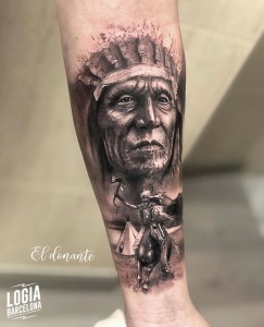 tatuaje_brazo_guerrero_indio_logia_barcelona_el_donante 
